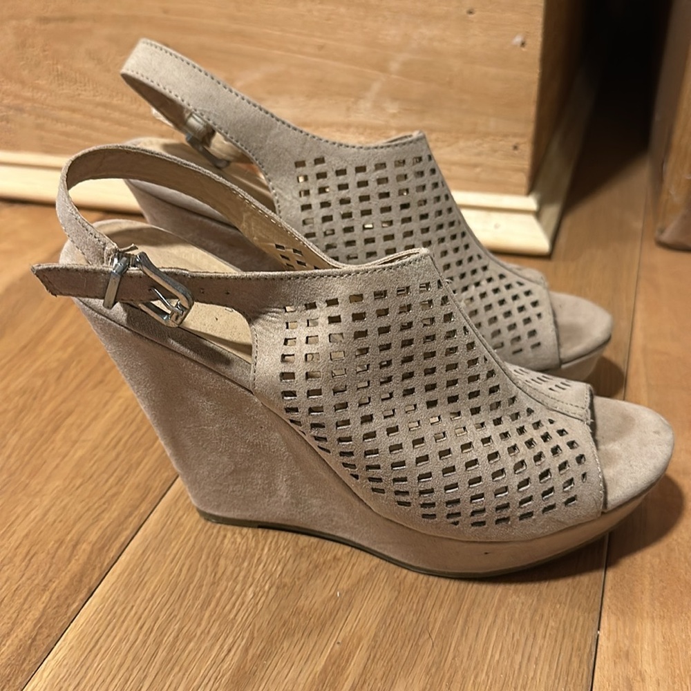 Wedges - Picture 2 of 5
